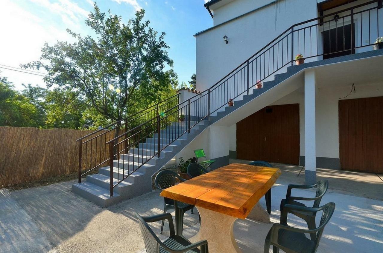 Apartment Nada With Private Pool Buzet Buitenkant foto